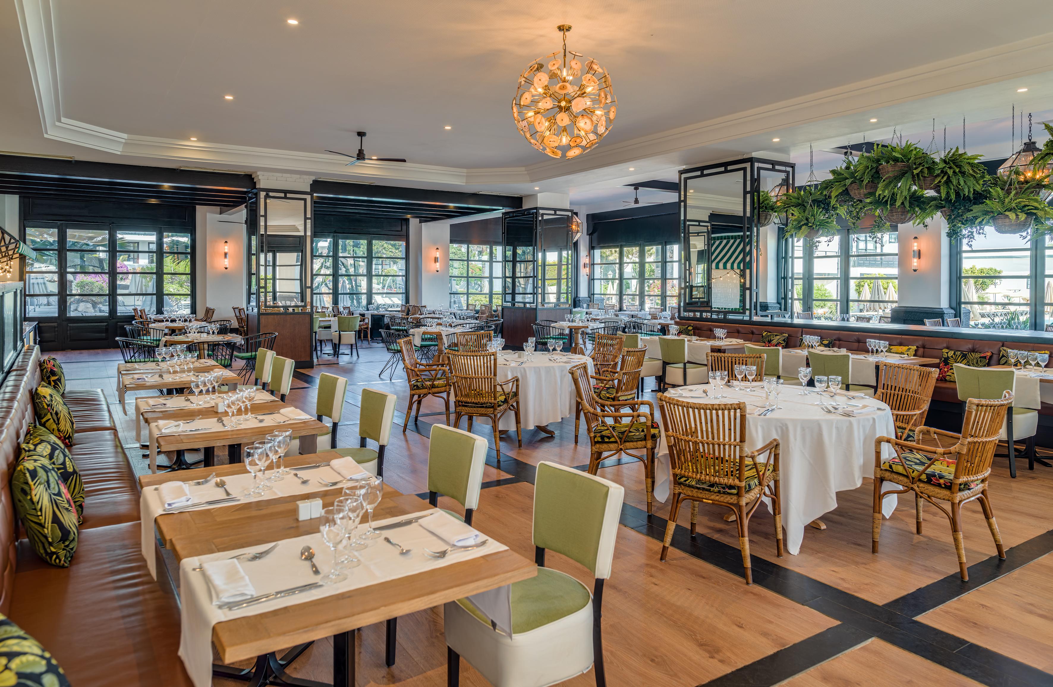 H10 Rubicon Horizons Collection (Adults Only) Hotel Playa Blanca  Exterior photo The interior of the restaurant